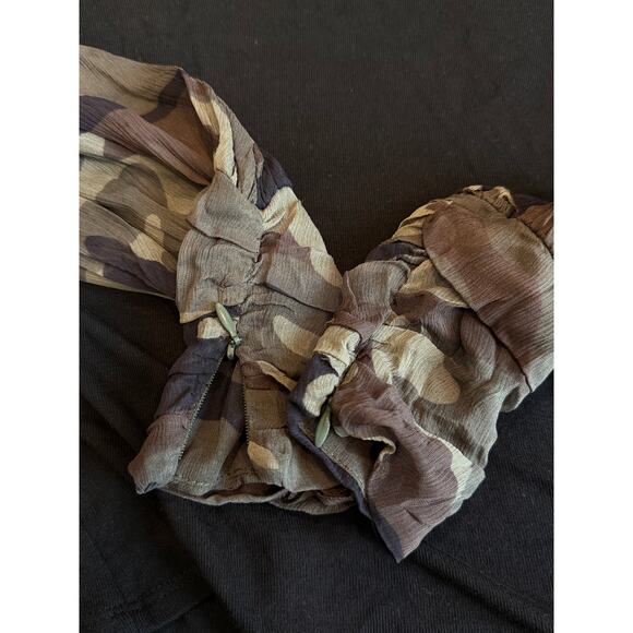 Generation Love Noelle Camo Sheer Sleeve Edgy Top Black Green Womens Size XS - Picture 8 of 9